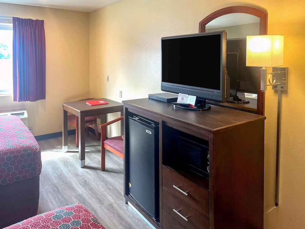 Econo Lodge Inn & Suites Corning Buitenkant foto