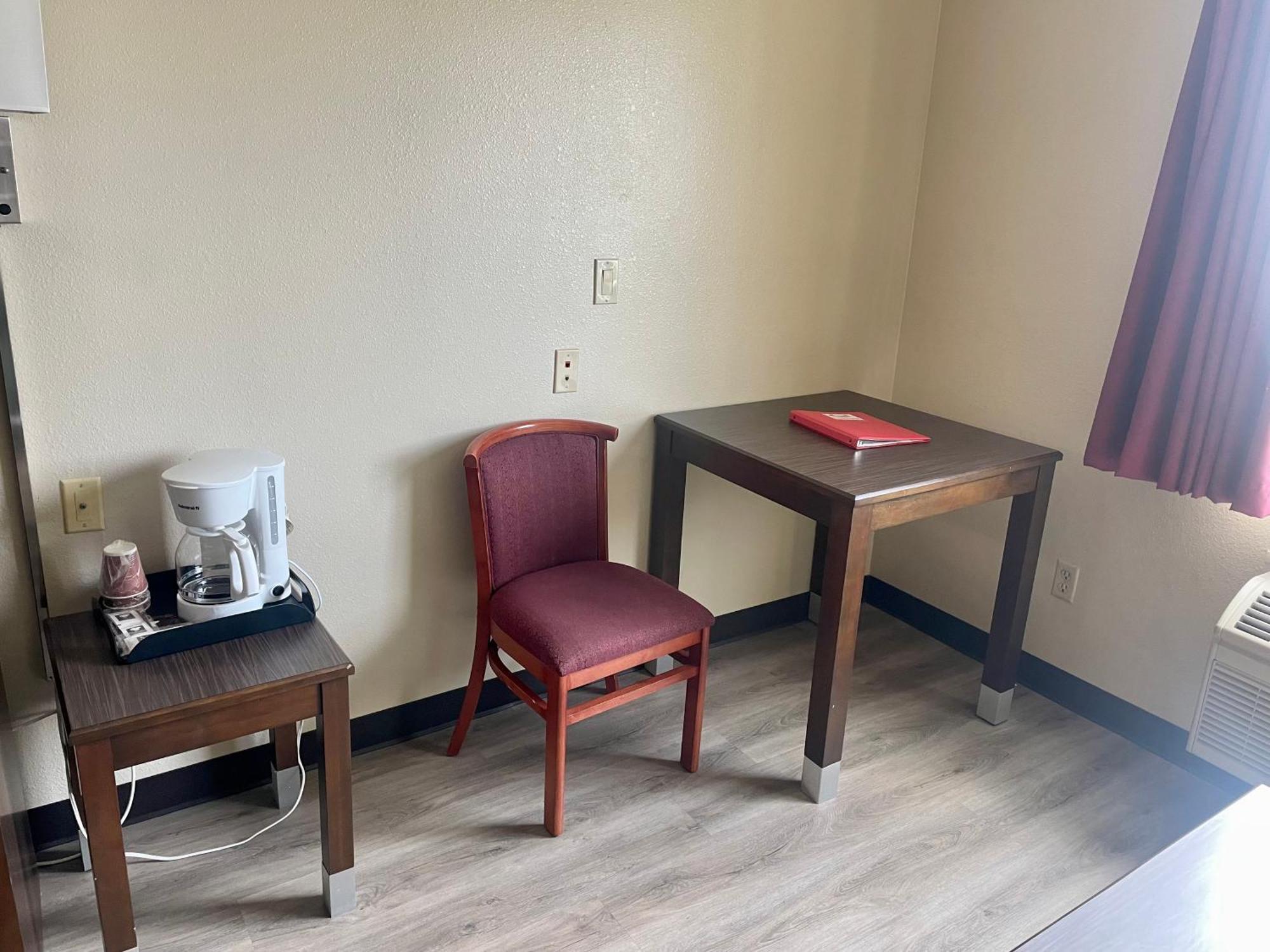 Econo Lodge Inn & Suites Corning Kamer foto